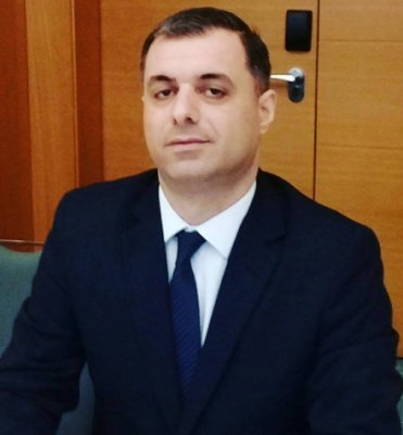 Image result for Azərbaycan Respublikası Gənclər və İdman Nazirliyi ilə UNİCEF-in birgə layihəsi olan Hüquqi Mərkəzin rəhbəri Əkbərov